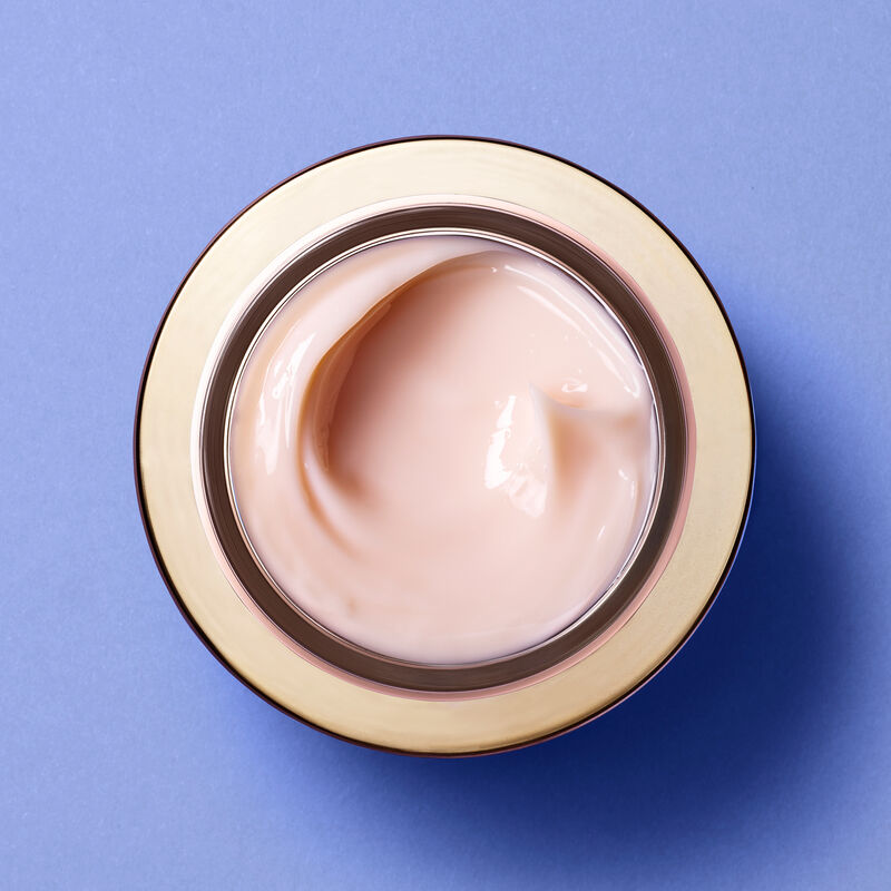 SHISEIDO Krem ngritës dhe forcues 15 ML