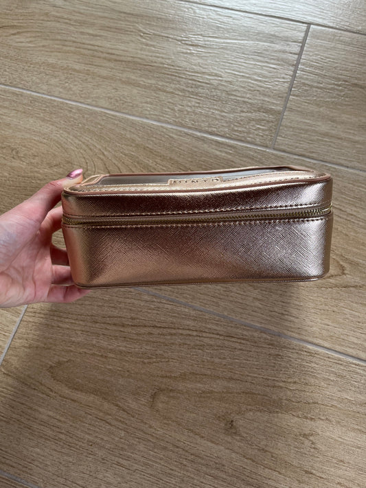MINTD - Çantë makeupi