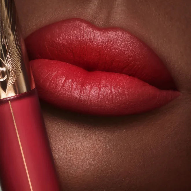 CHARLOTTE TILBURY Airbrush Flawless Lip Blur