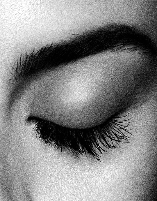 Bojë për vetulla HOURGLASS Caution™ Extreme Lash - Mini madhësi 3.5G