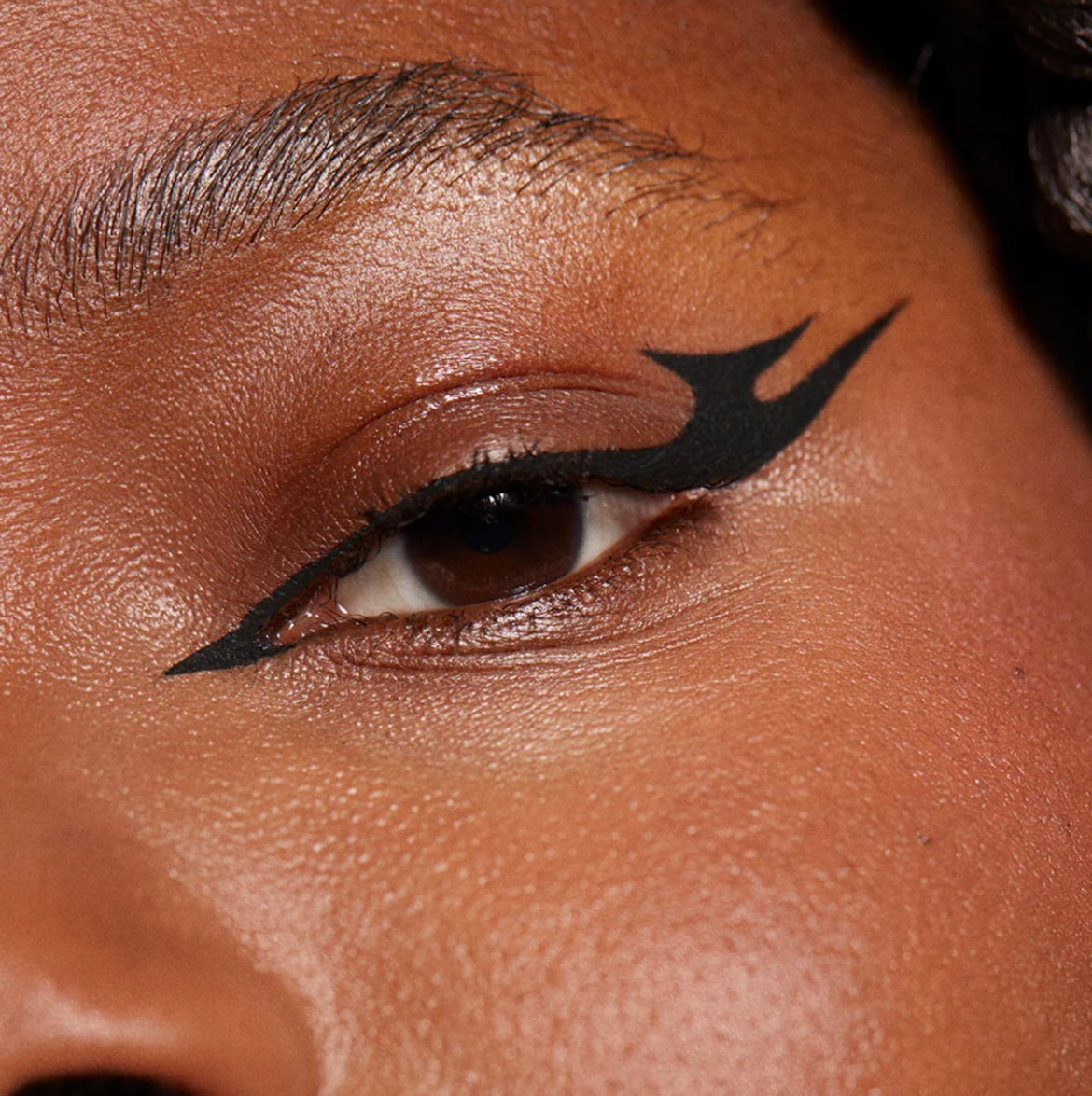 3INA The 24H Pen Eyeliner - Madhësia e plotë 1.2ML